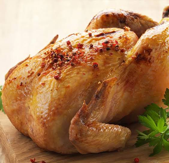Pollo Entero Ahumado Ajo Asado y Pimienta – 1,4 kg aprox.